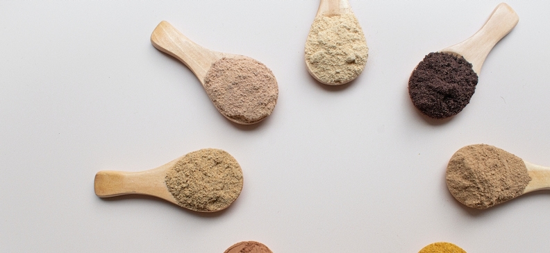 Пищевая добавка E389 Дилаурил тиодипропионат: польза и вред, норма содержания и применение в продуктах питания и косметике