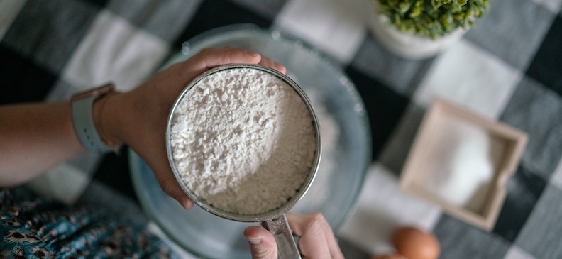 Пищевая добавка E370 Гептонолактон: польза, вред и норма содержания в продуктах питания