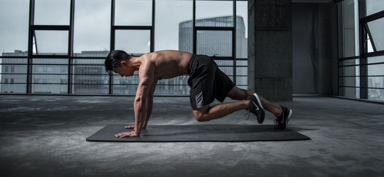 Утренняя зарядка для женщин и мужчин