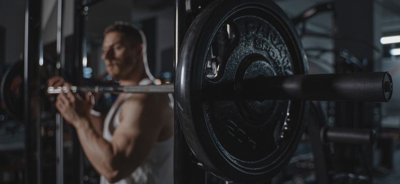 Программа тренировок дома для мужчин